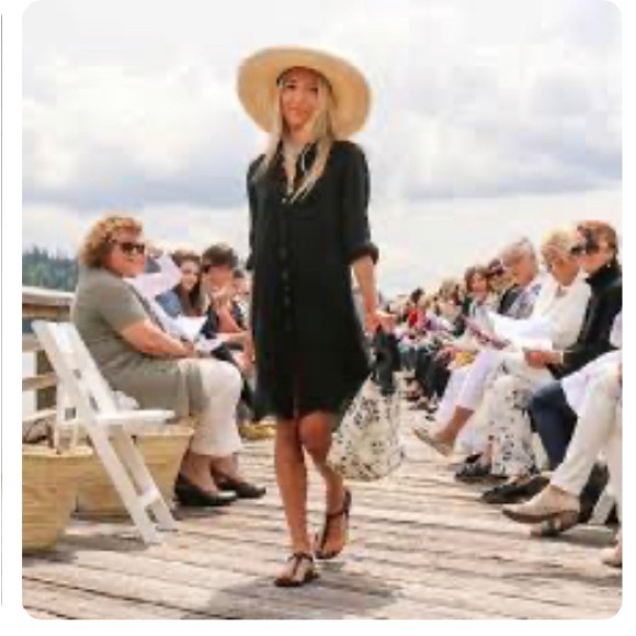 ✨⚡️💥 Chico ‘s dress button closure down front black long sleeves - Picture 3 of 9